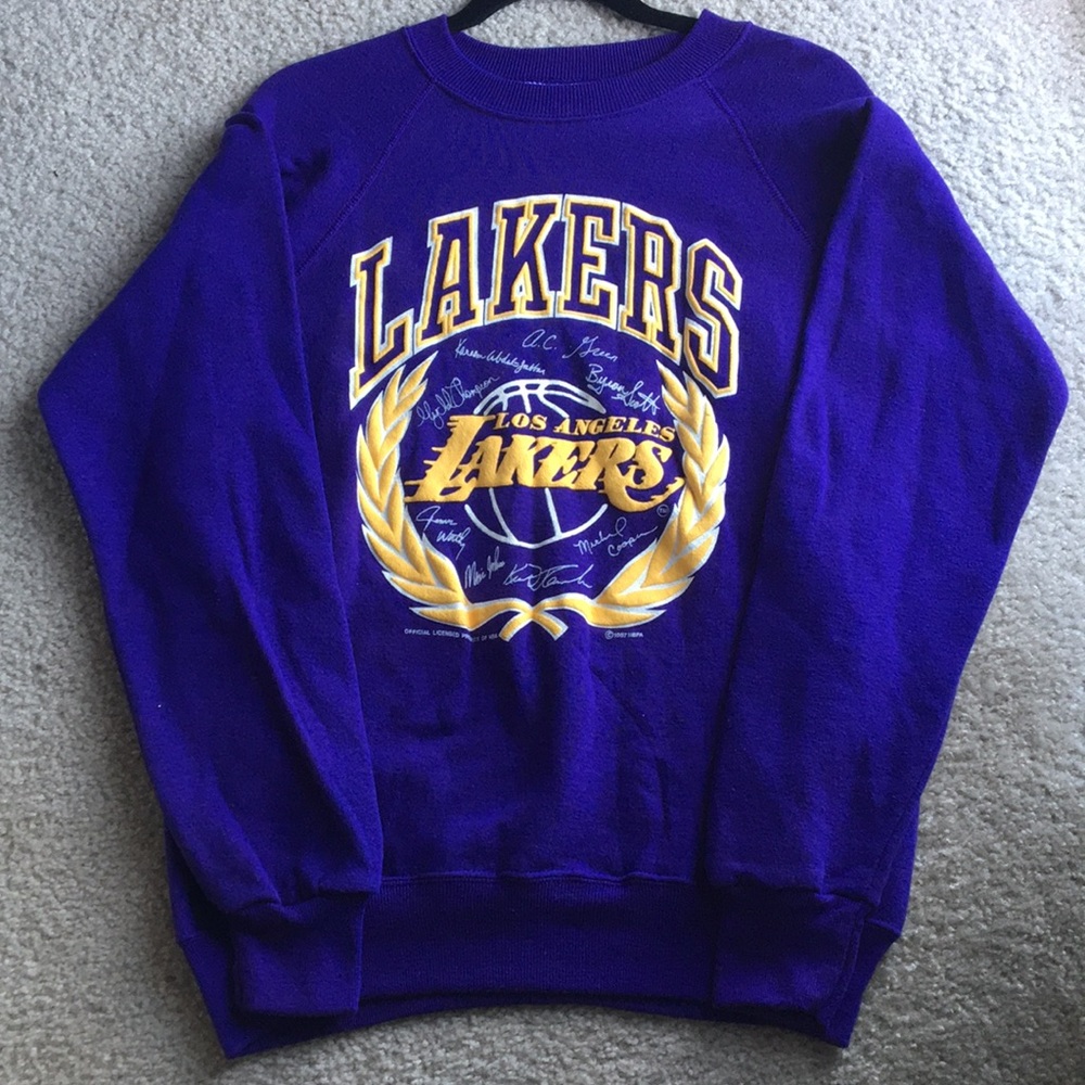 Vintage Los Angeles Lakers signed sweatshirt